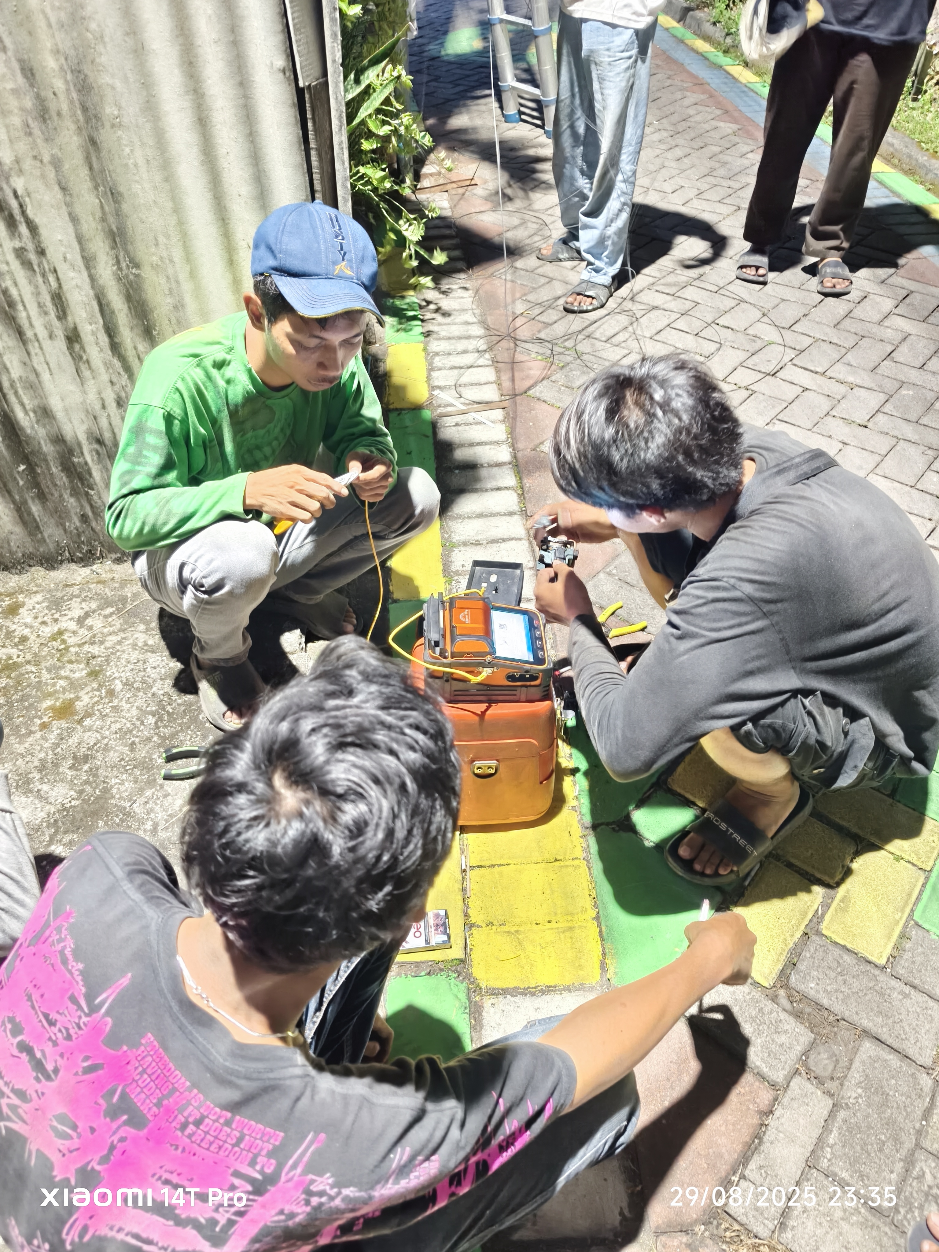 Dokumentasi Tim Lapangan