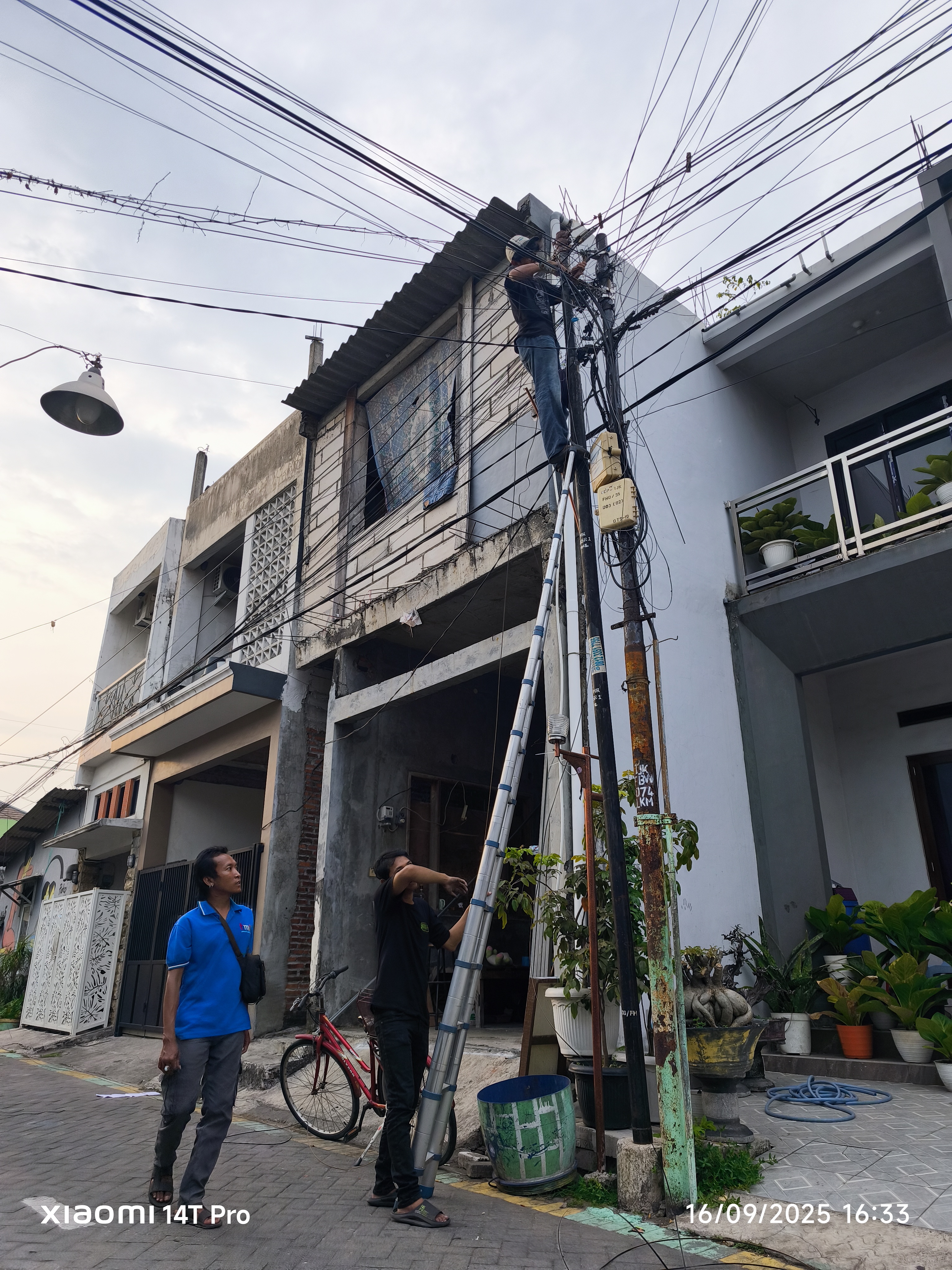 Dokumentasi Tim Lapangan